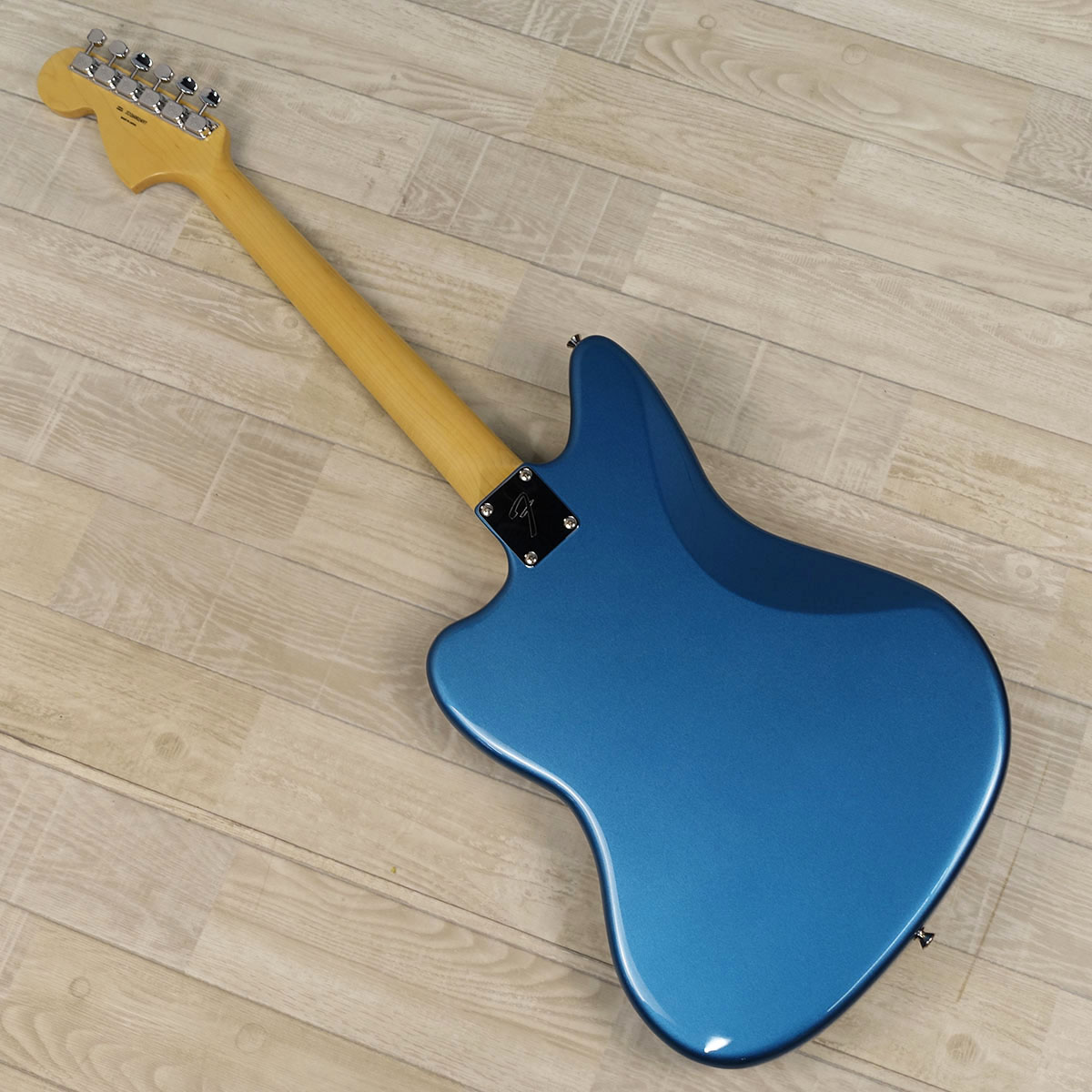 Made in Japan Traditional Late 60s Jaguar Lake Placid Blue Fender