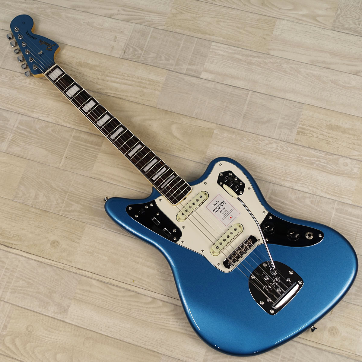 Made in Japan Traditional Late 60s Jaguar Lake Placid Blue Fender