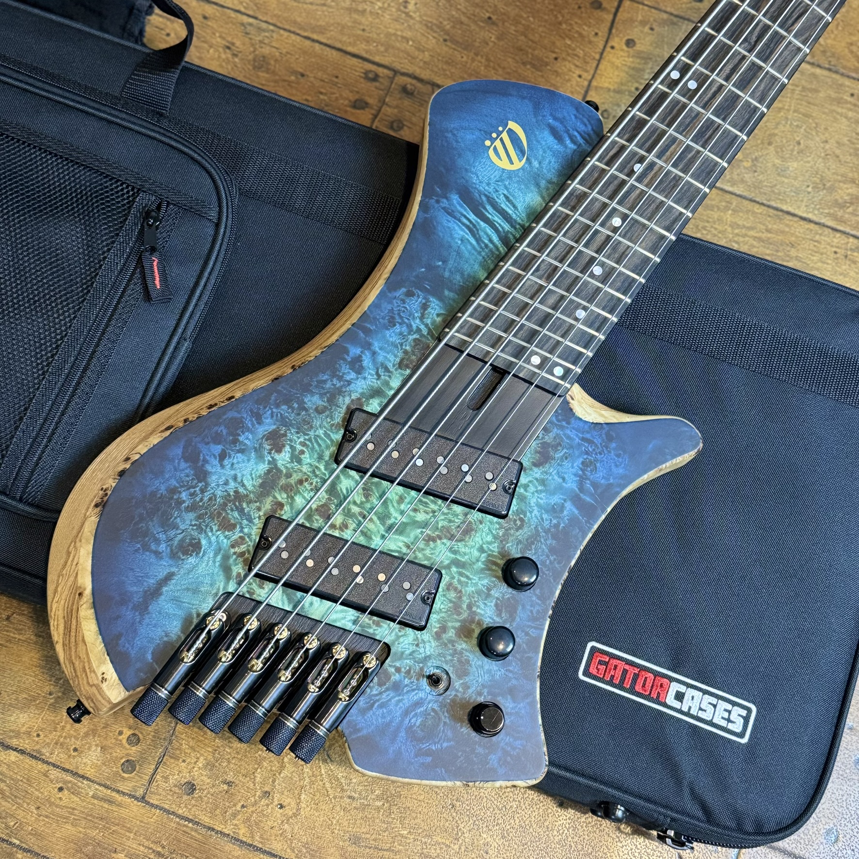 Achilles Custom 6 Bass Blue Marine Overload Custom Guitars