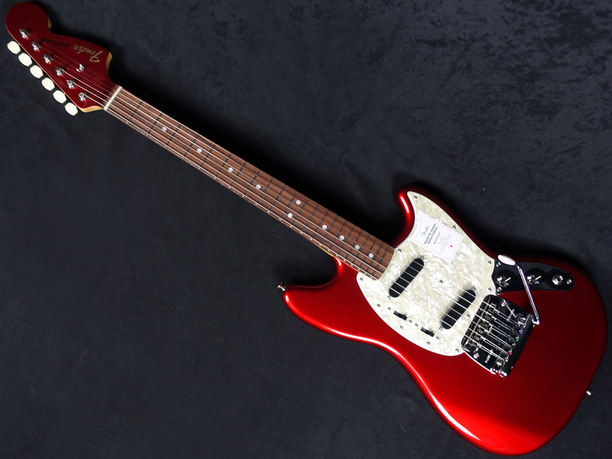 Made in Japan Traditional 70s Mustang Candy Apple Red Fender