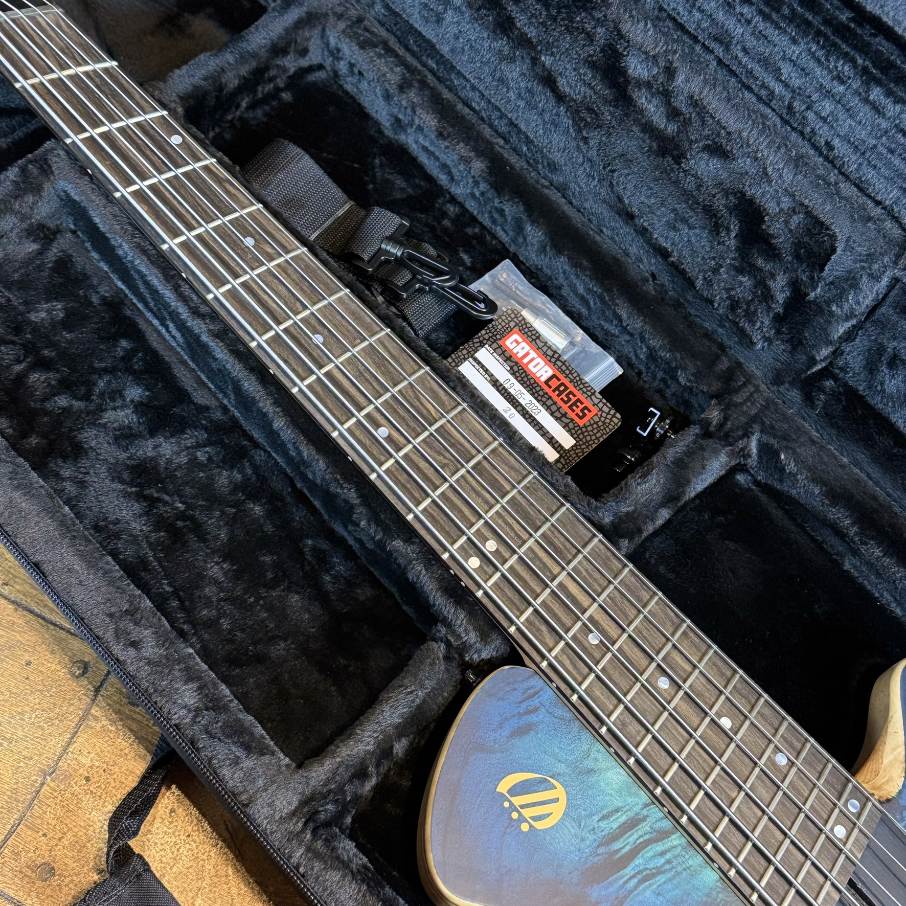 Achilles Custom 6 Bass Blue Marine Overload Custom Guitars