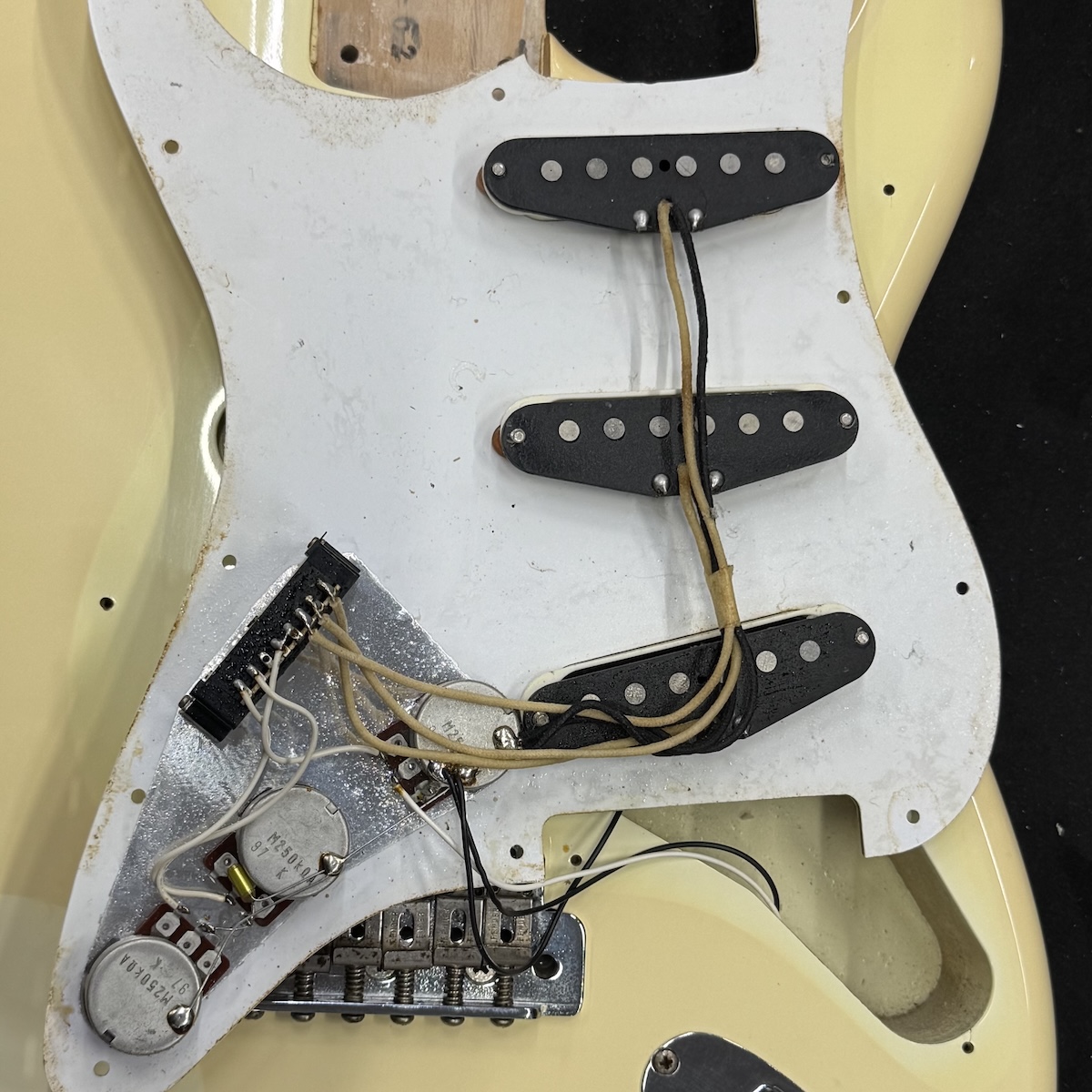 ST62-650 VWH 1989 Fender Japan エレクトリックギター ストラト