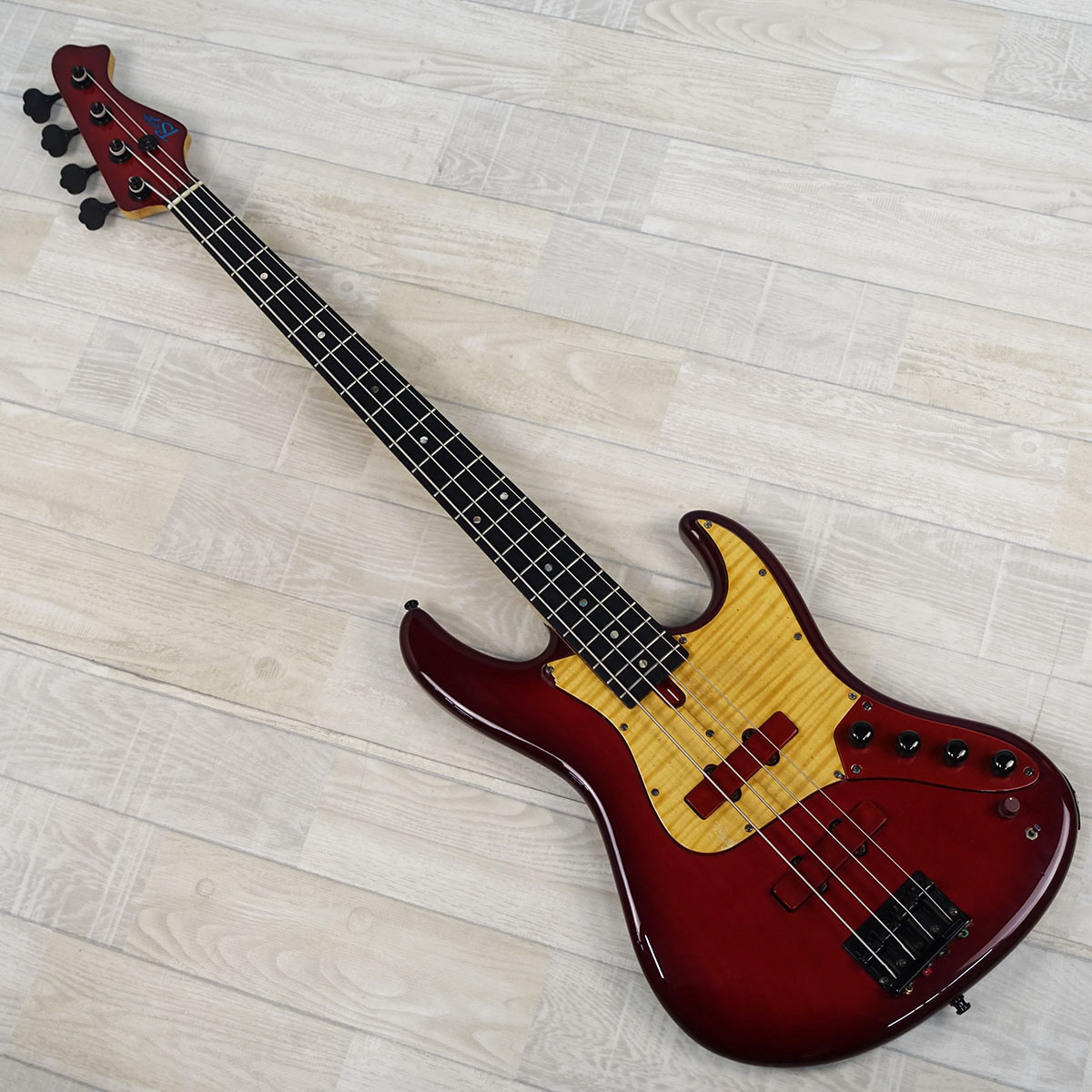 UJB-4 Bossa Bass エレクトリック・ベース JBタイプ 商品詳細