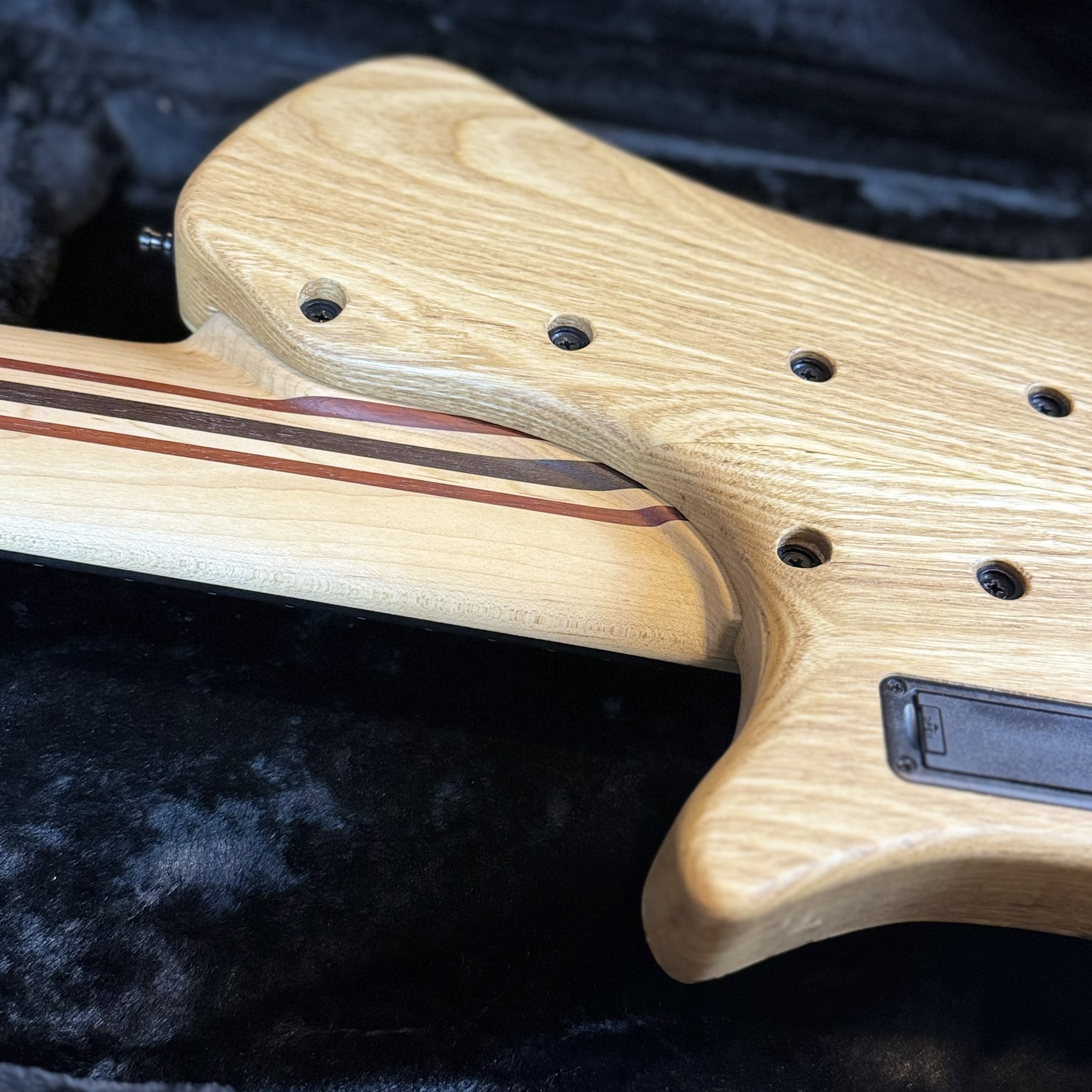 Achilles Custom 6 Bass Blue Marine Overload Custom Guitars