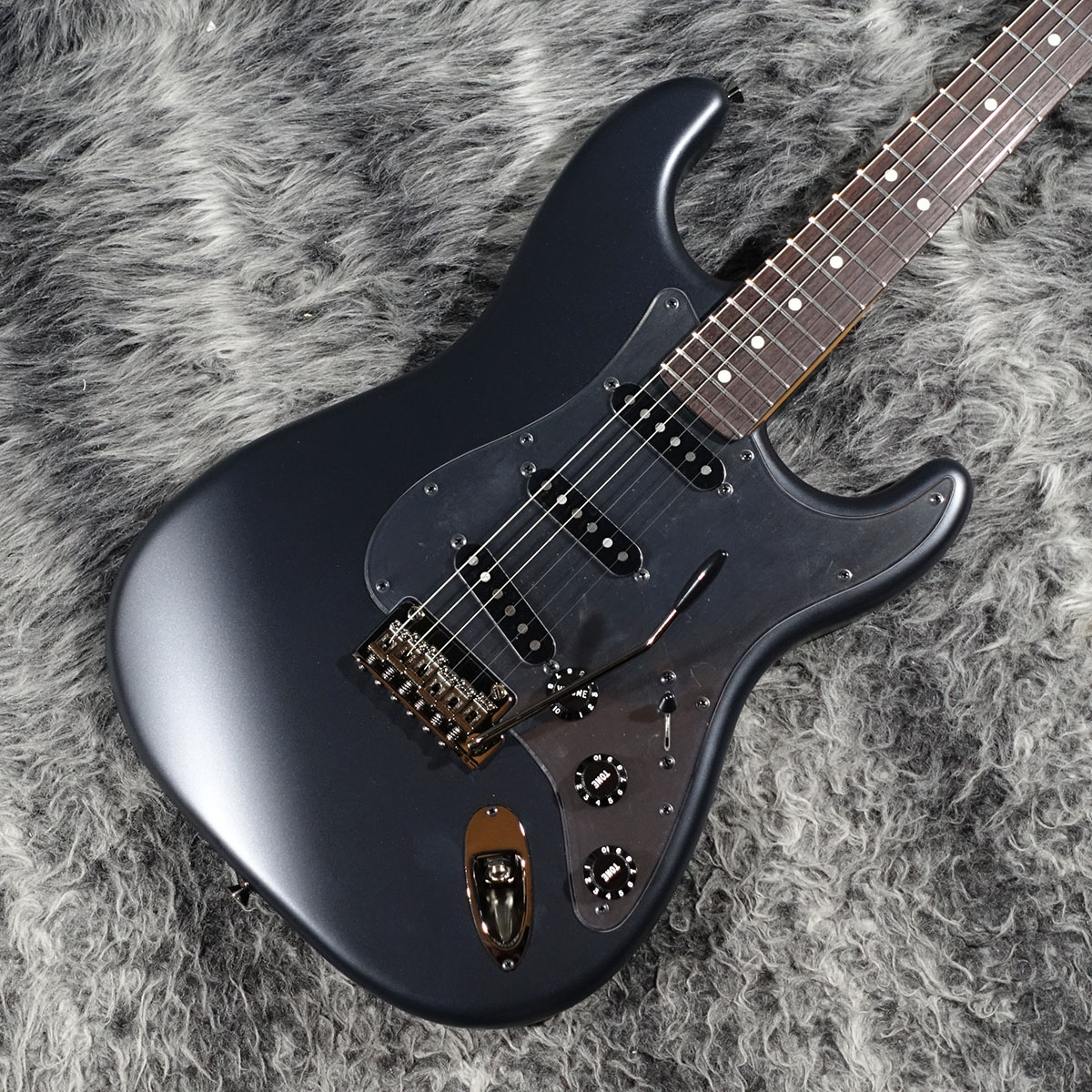 ProAuthentic ストラトキャスター エレキギター ブラック Made in Japan Hybrid II 2026 Collection Stratocaster Matte Phantom