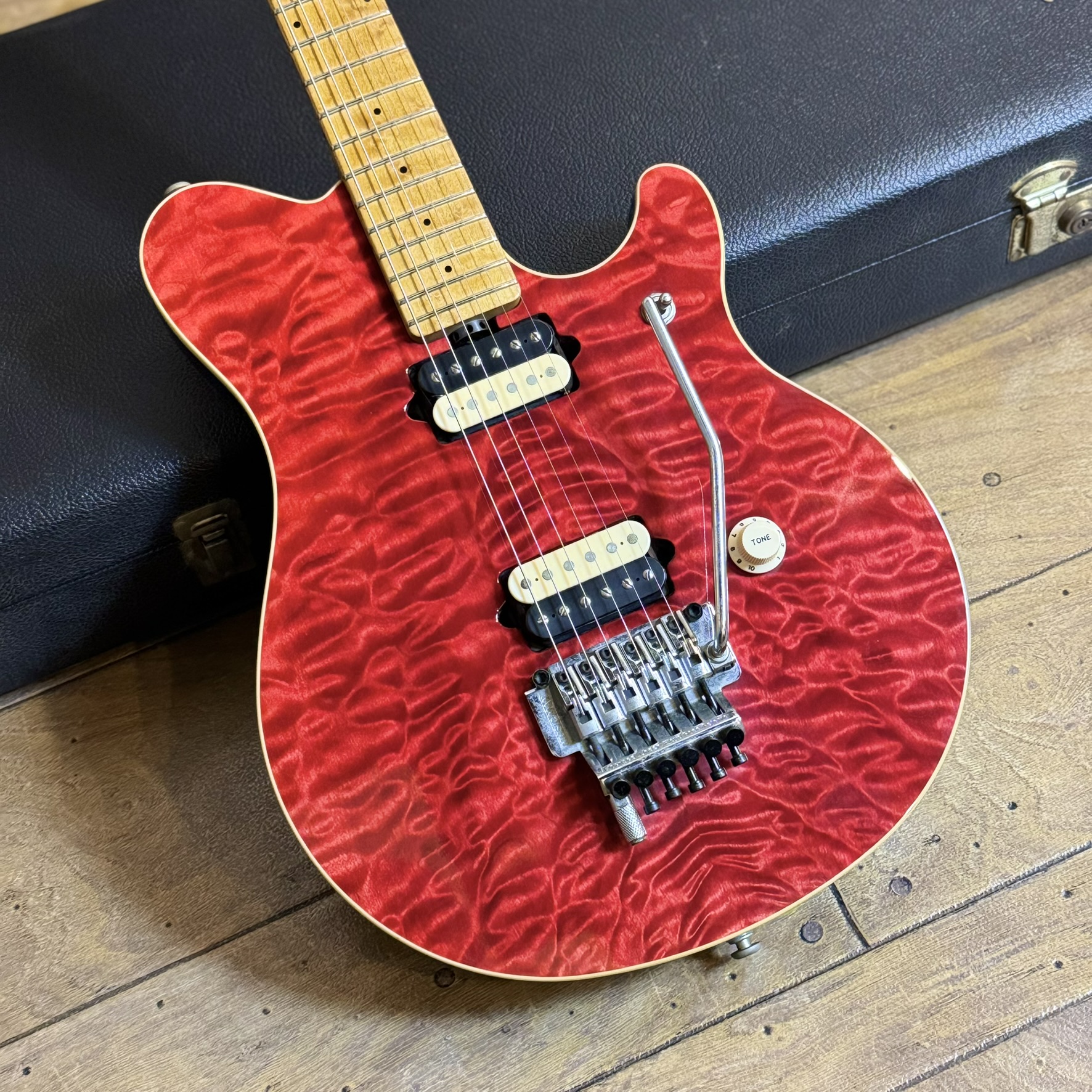 EVH Model ”No Signature” Trans Red 1995 MUSIC MAN エレクトリック