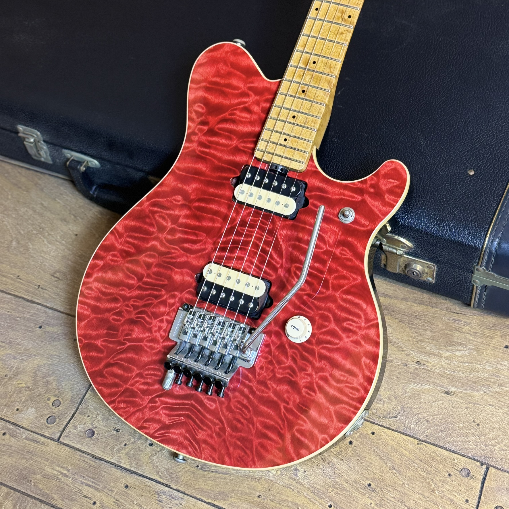 EVH Model ”No Signature” Trans Red 1995 MUSIC MAN エレクトリック
