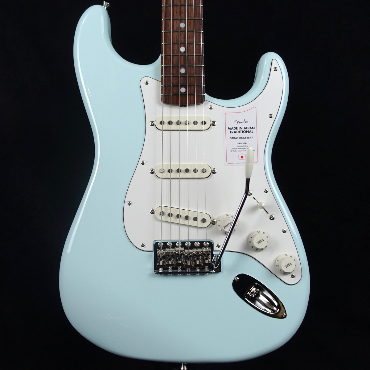 Made in Japan Traditional Late 60s Stratocaster Sonic Blue Fender