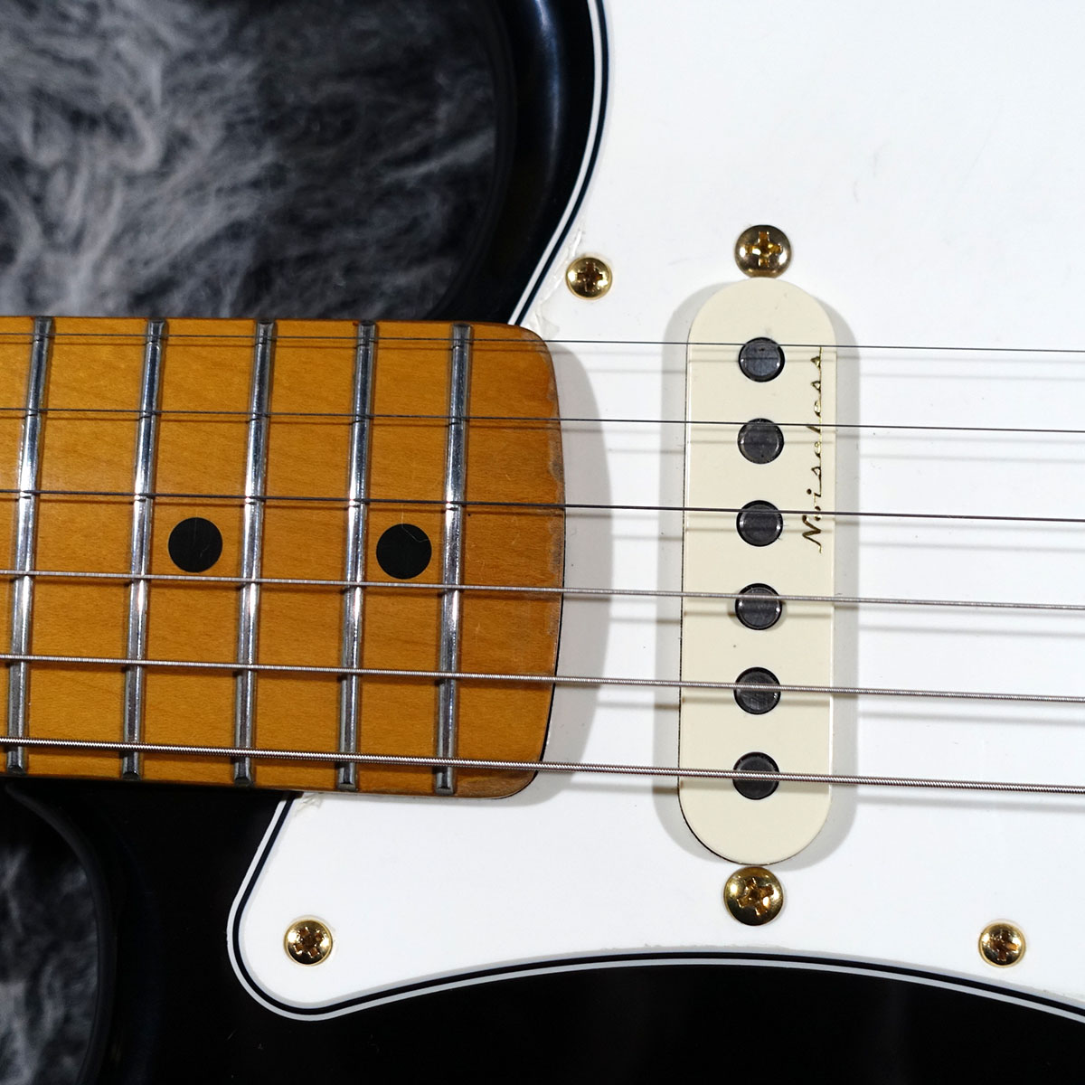 ST54-70 BLK Fender Japan エレクトリックギター ストラトキャスター