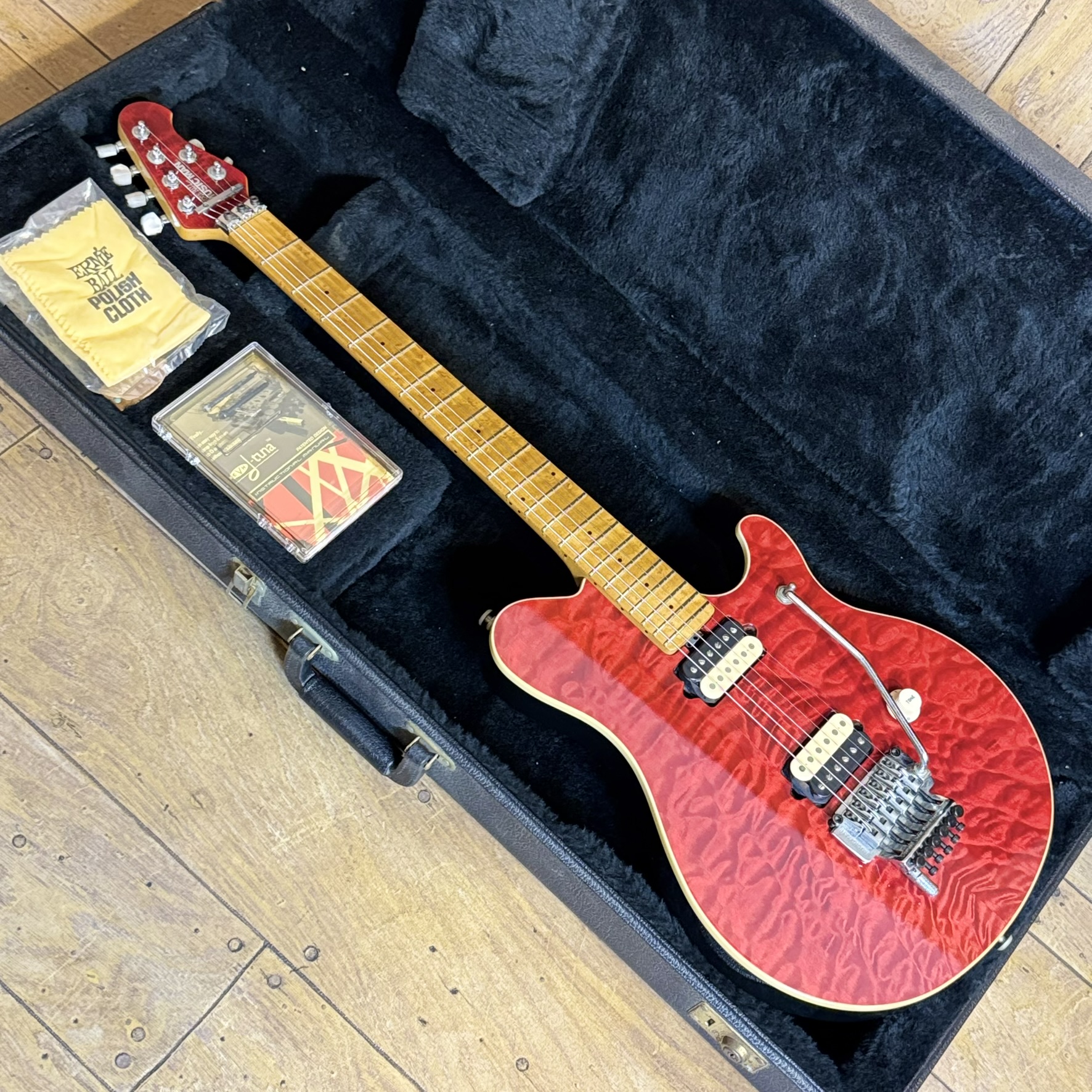 EVH Model ”No Signature” Trans Red 1995 MUSIC MAN エレクトリック