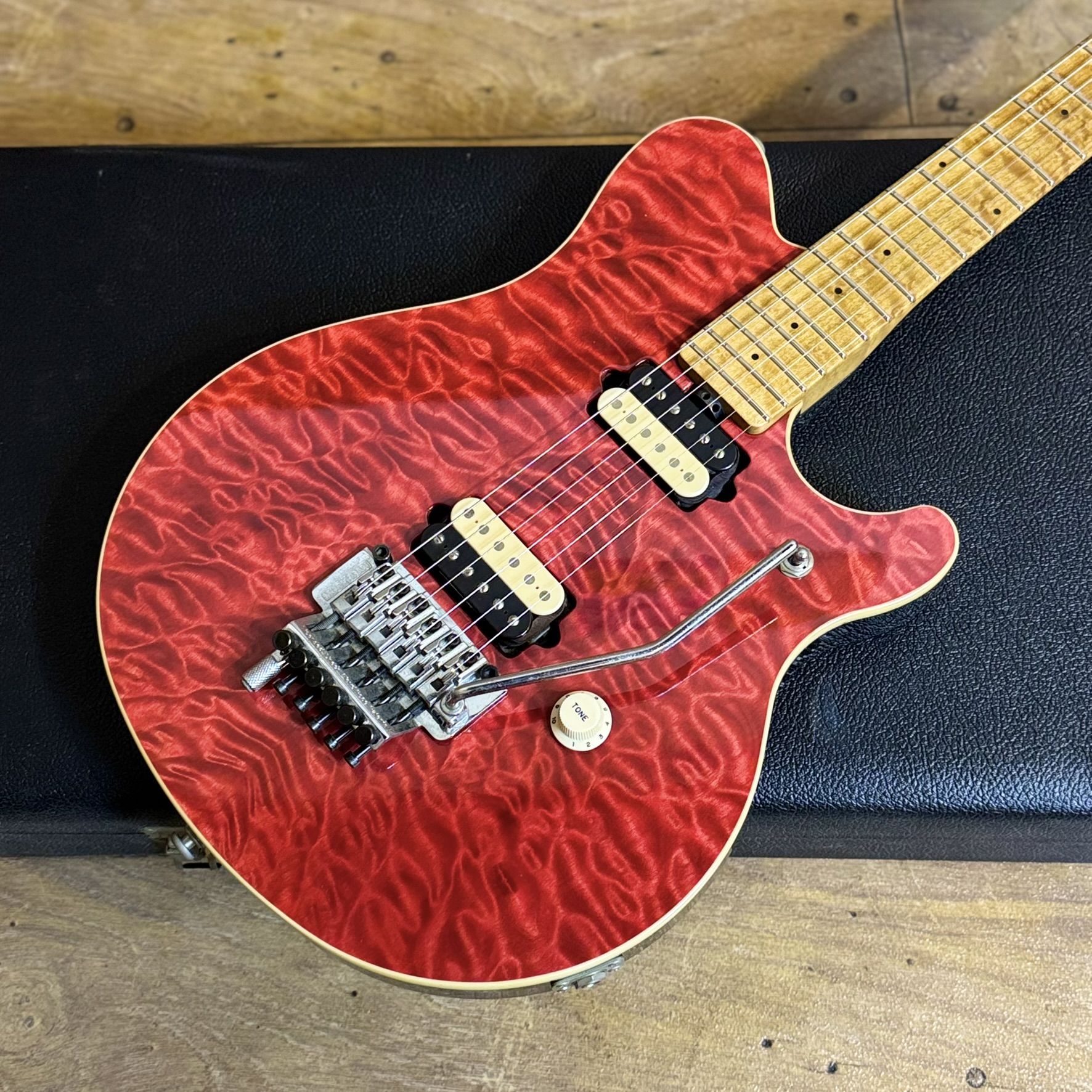 EVH Model ”No Signature” Trans Red 1995 MUSIC MAN エレクトリック