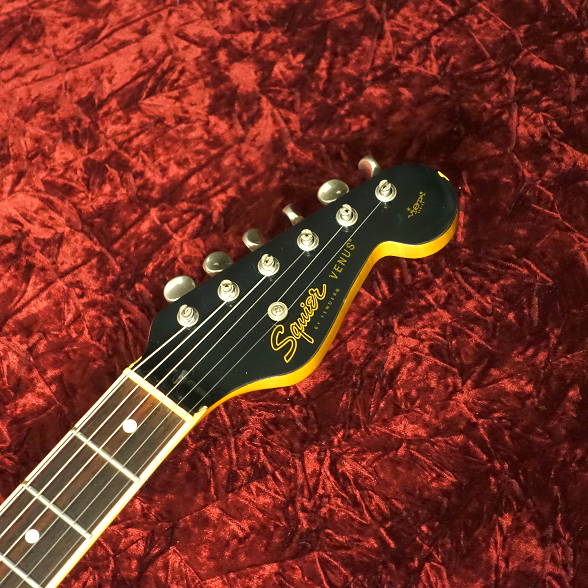 。squier エレキギター　楽器　弦なし Venus Black【1997年～1998年製】 Squier エレクトリックギター その他