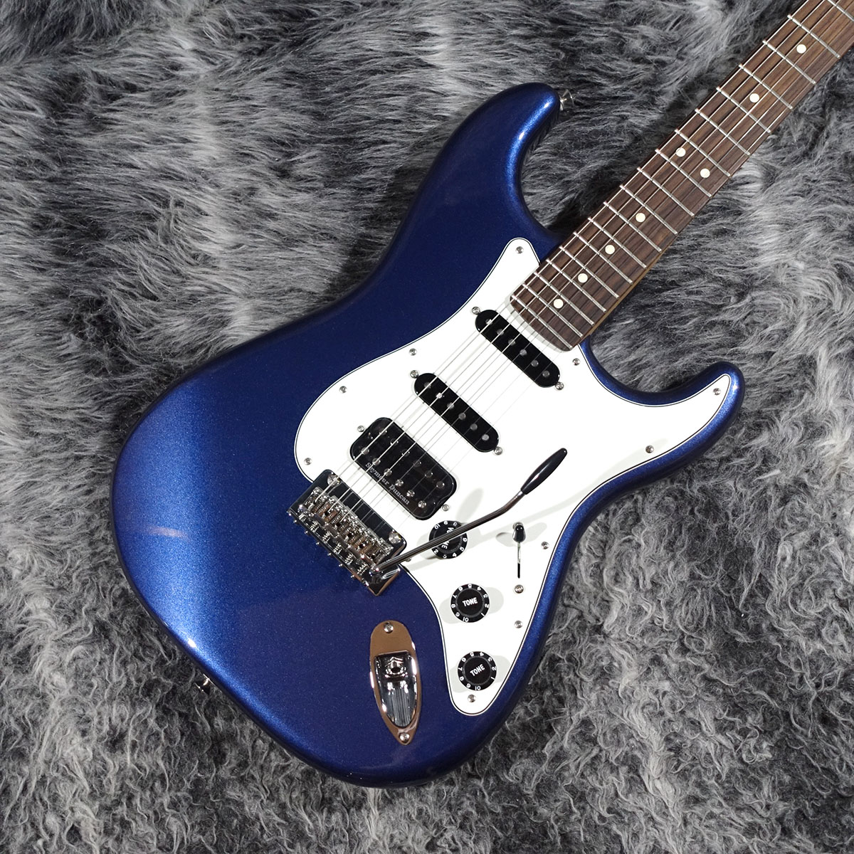エレキ　ストラスト Limited Player II Stratocaster HSS Moonlight Drive Fender