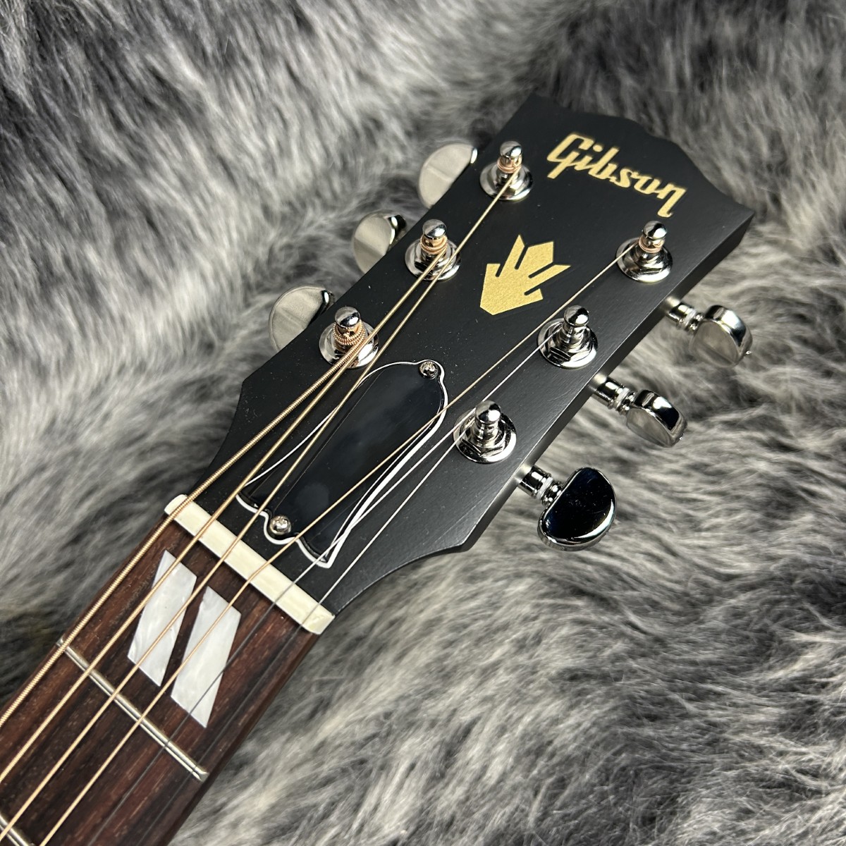 ブラックフライデーサンキュー特価35.000円でグレコEBベースギター Hummingbird Special Satin Ebony Gibson エレクトリック
