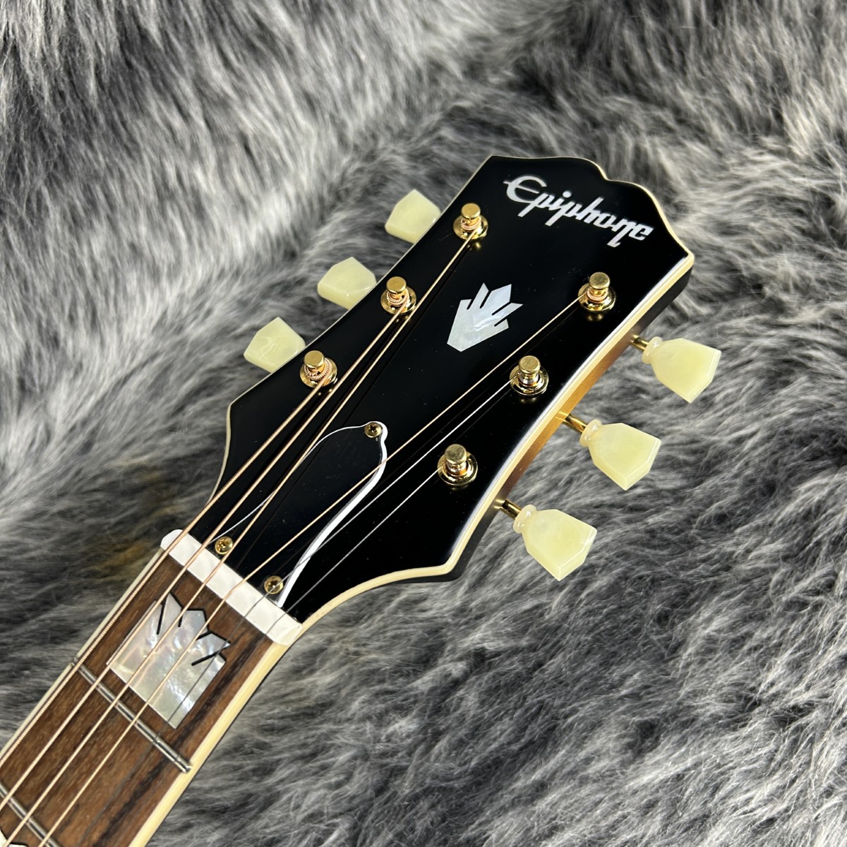 Masterbilt J-200 Aged Antique Natural Gloss Epiphone