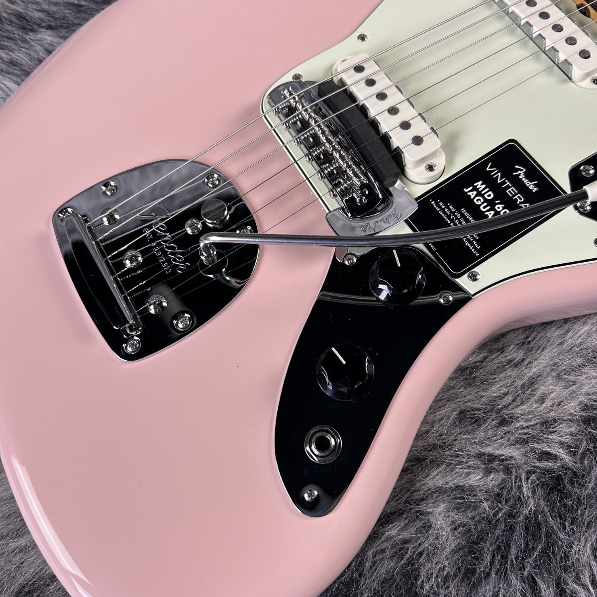 Vintera III Mid '60s Jaguar Shell Pink Fender エレクトリックギター