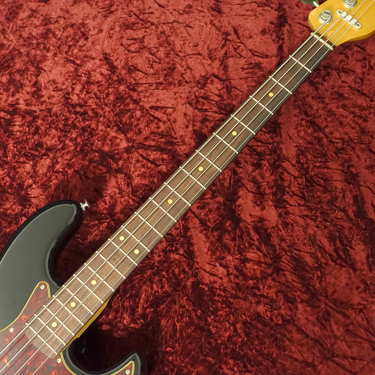 Trad Master BETA-J4W Black Light Aged Black Smoker エレクトリック