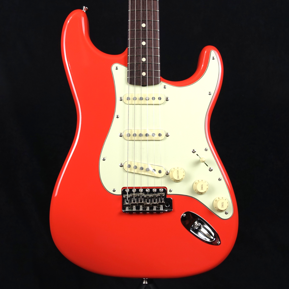 Made in Japan Limited Shigeru Suzuki Stratocaster Fiesta Red