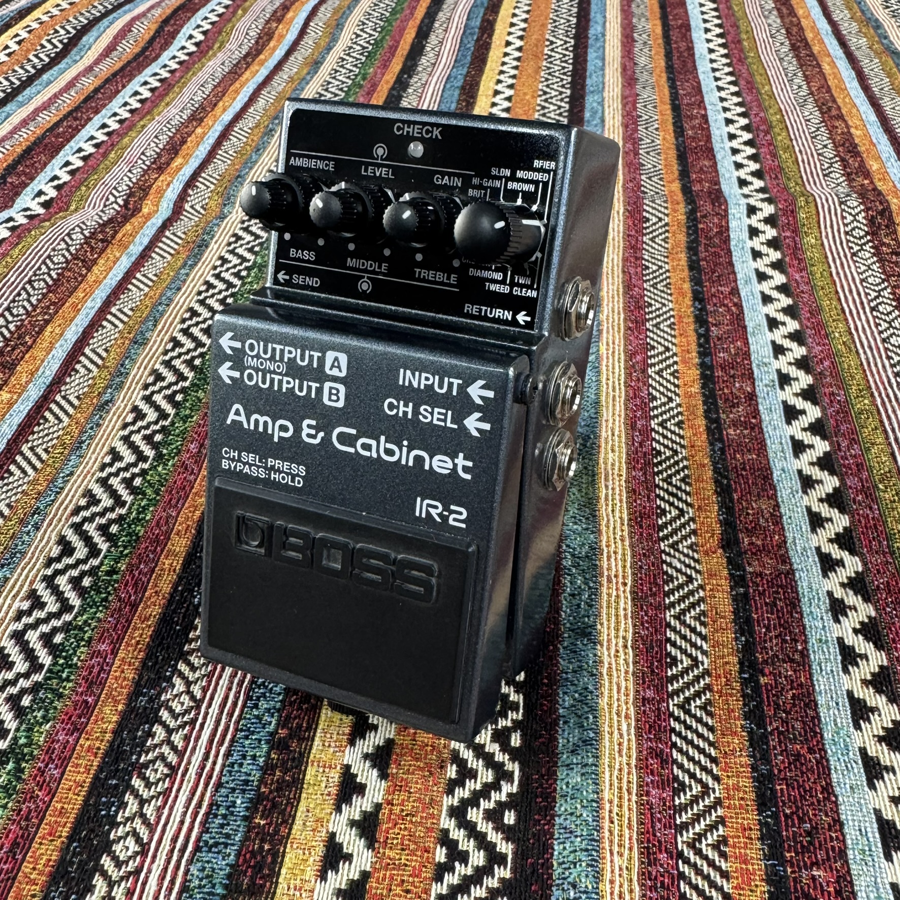 BOSS IR-2 箱付き 説明書付き アンプシミュレーター ギターエフェクター BOSSからアンプシミュレーター/キャビネットIRローダー「IR-2」が発売