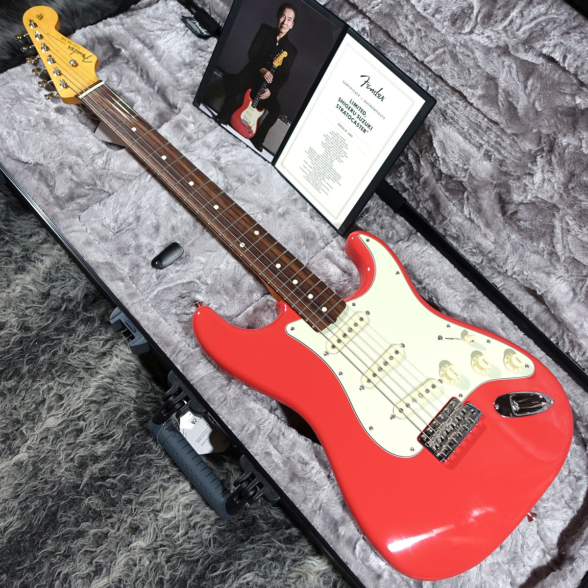 Made in Japan Limited Shigeru Suzuki Stratocaster Fiesta Red