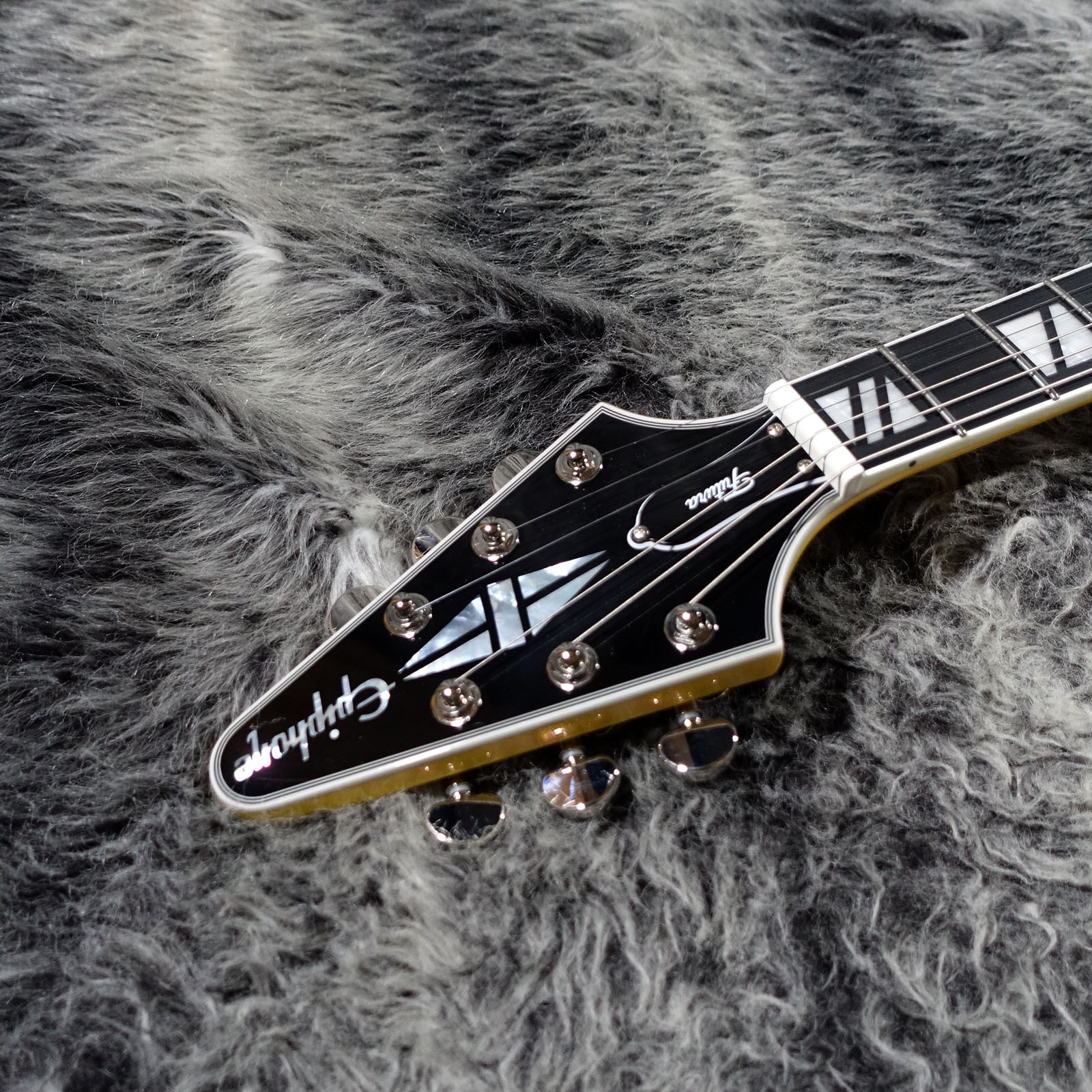 Futura Flying V Custom Solaris Shift Epiphone エレクトリックギター