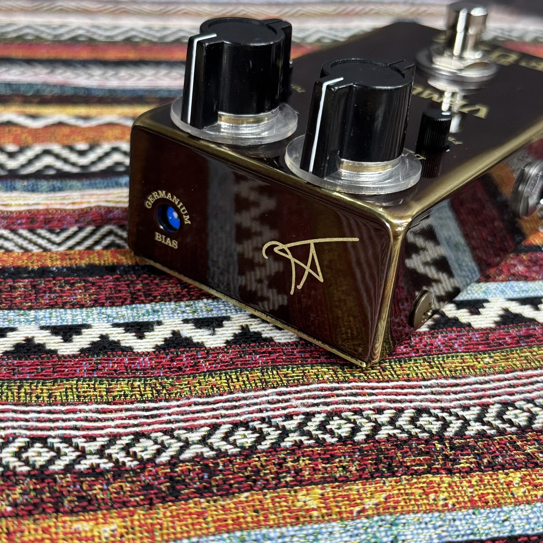 Myriad Fuzz Vemuram ギター用エフェクター ファズ 商品詳細