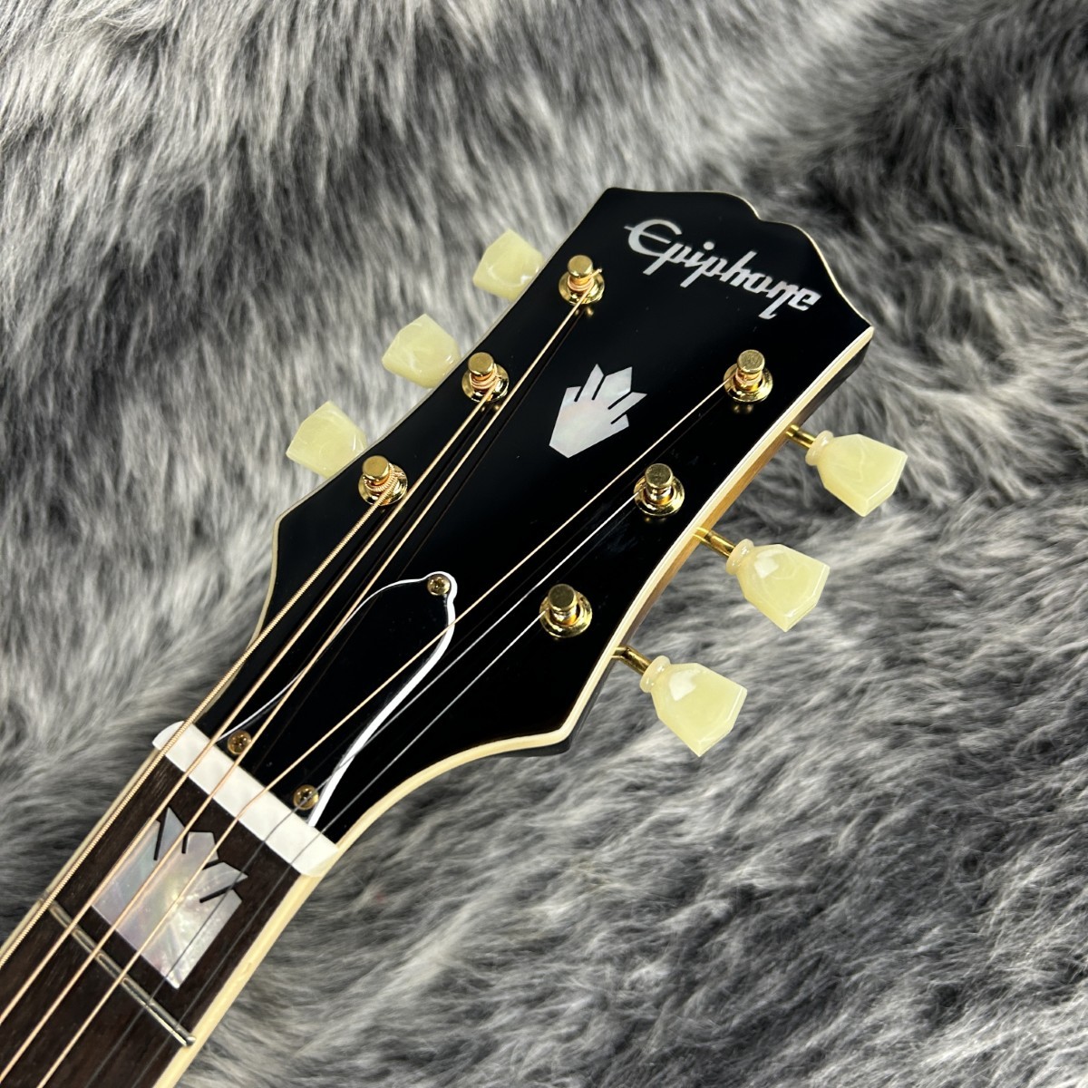 Masterbilt J-200 Aged Vintage Sunburst Gloss Epiphone