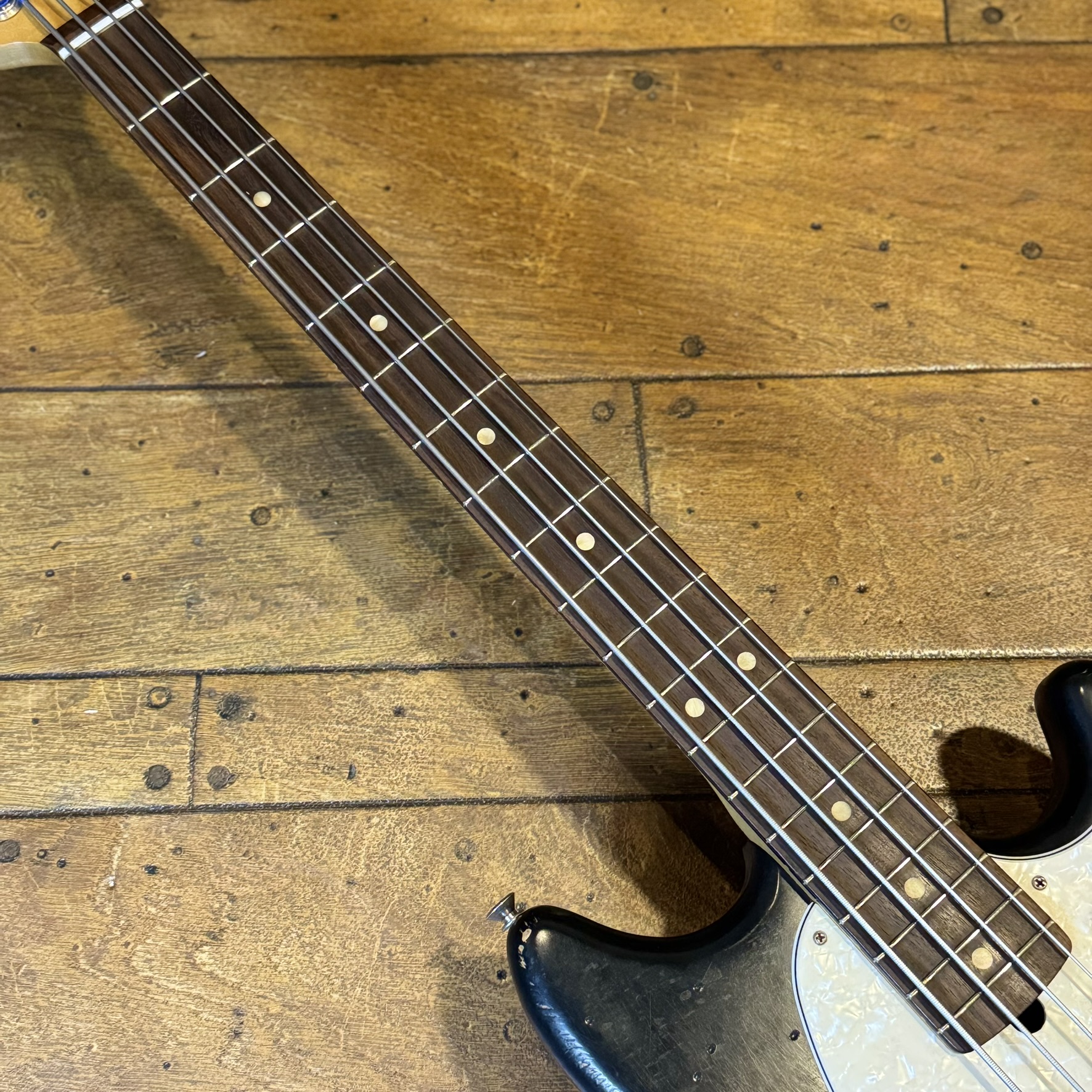 JMJ Road Worn Mustang Bass Black Fender エレクトリック・ベース