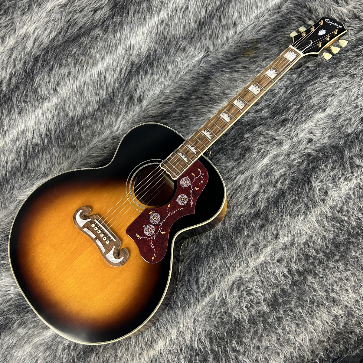 Masterbilt J-200 Aged Antique Natural Gloss Epiphone