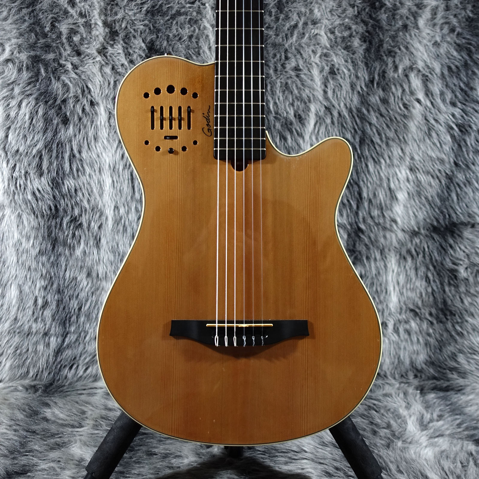 Multiac Grand Concert Duet Ambiance Godin クラシック・ギター