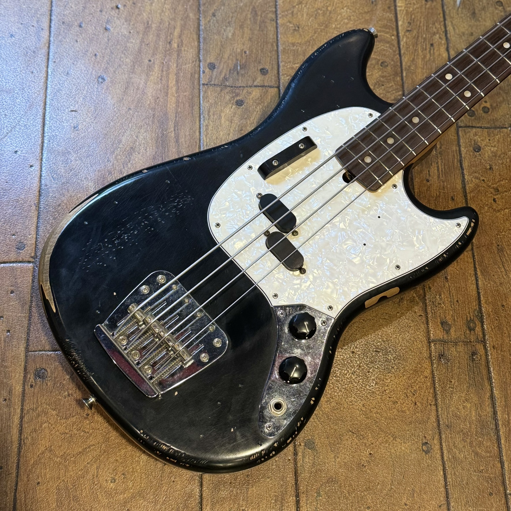 JMJ Road Worn Mustang Bass Black Fender エレクトリック・ベース