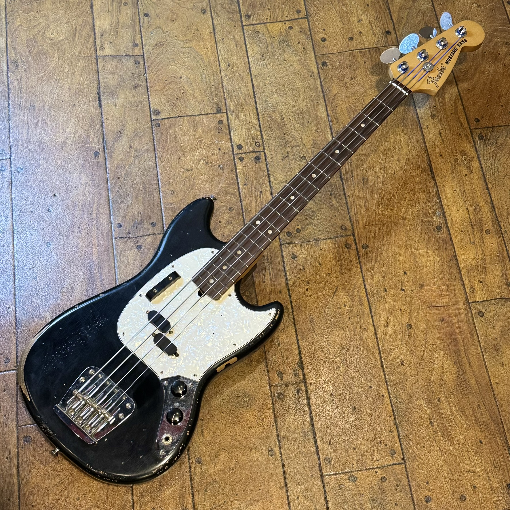 JMJ Road Worn Mustang Bass Black Fender エレクトリック・ベース