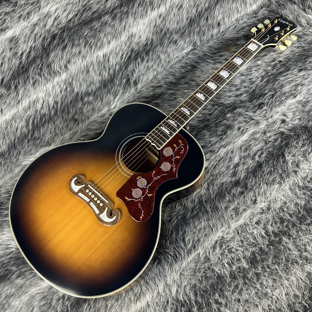 Masterbilt J-200 Aged Vintage Sunburst Gloss Epiphone