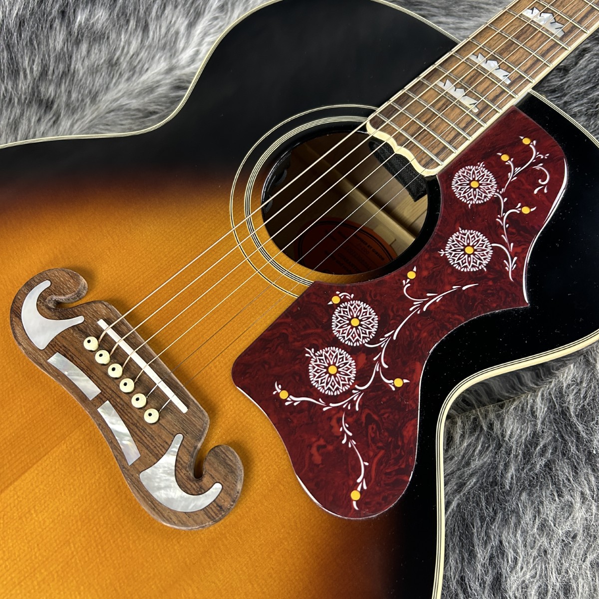 Masterbilt J-200 Aged Antique Natural Gloss Epiphone