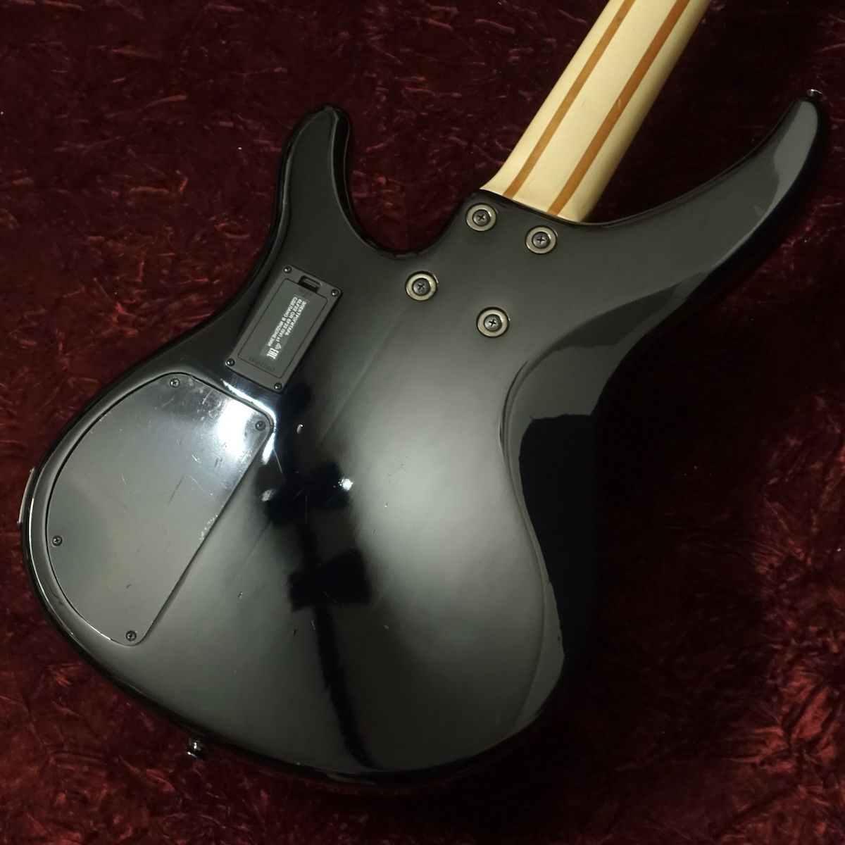 TRBX304 BL YAMAHA エレクトリック・ベース JBタイプ 商品詳細