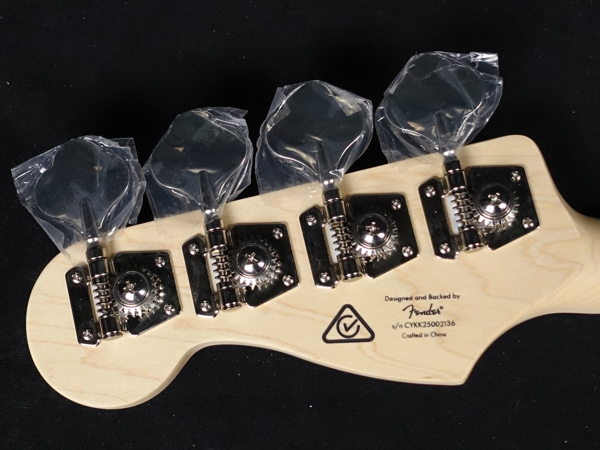 Affinity Series Active Jazz Bass Olympic White Squier