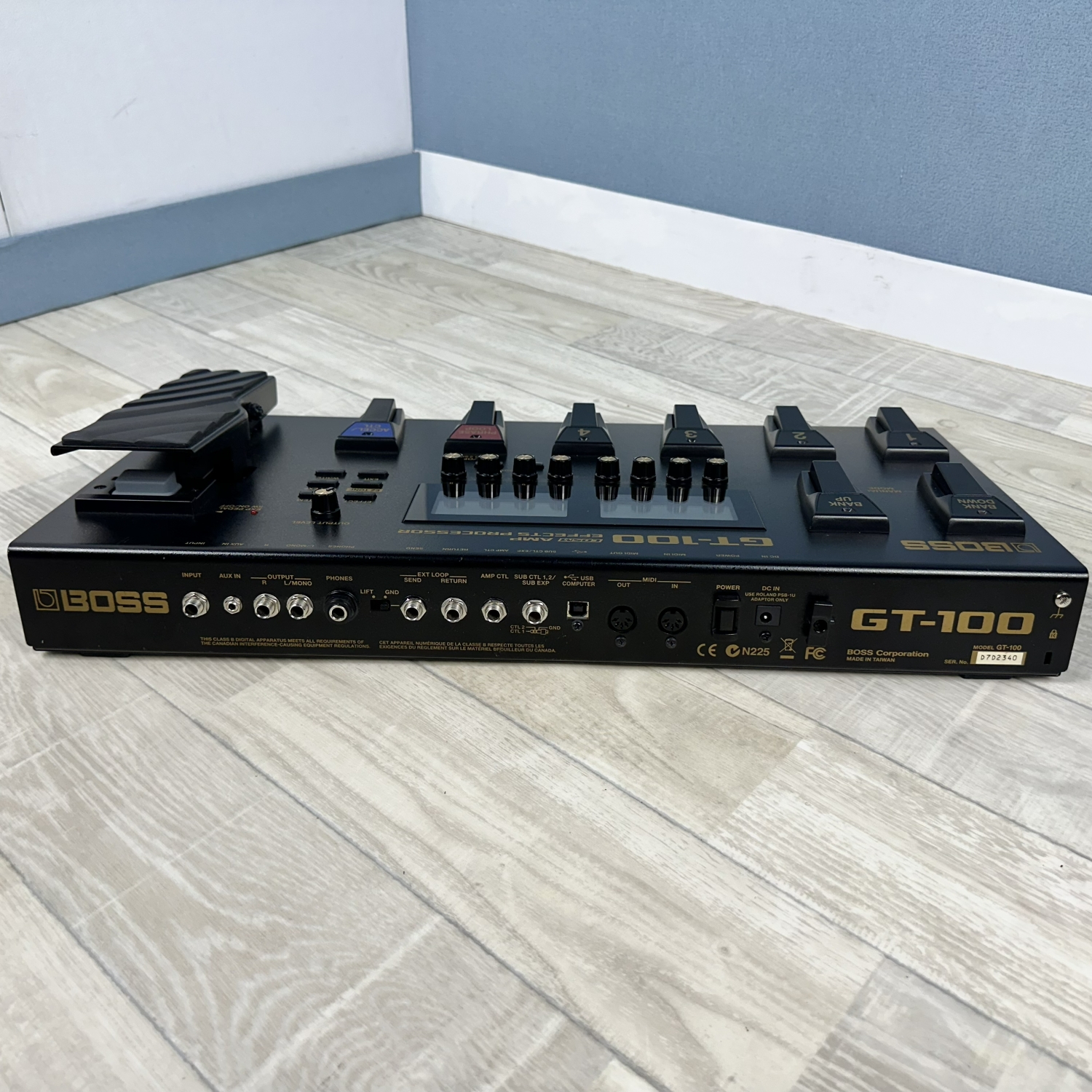 GT-100 COSM Amp Effects Processor BOSS ギター用エフェクター マルチ