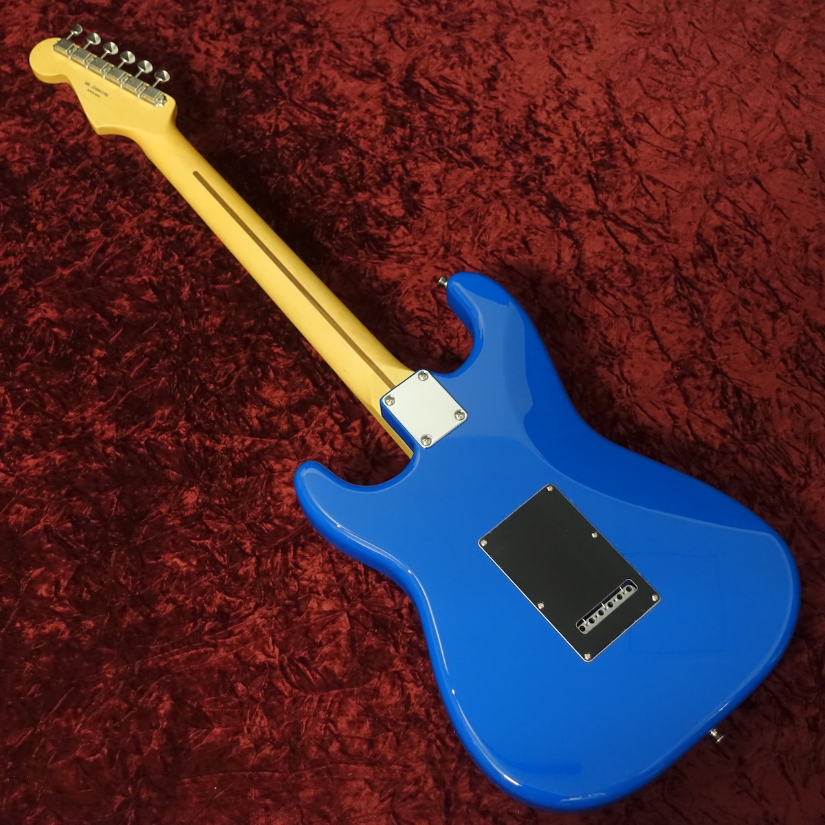 Made in Japan Hybrid II Stratocaster Forest Blue Fender