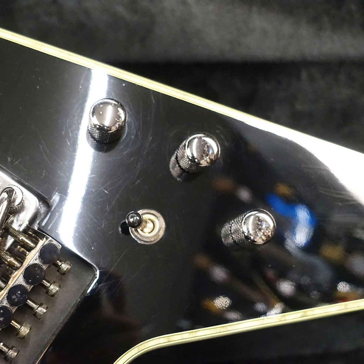 Hellraiser AD-V-1-FR-HR Black SCHECTER エレクトリックギター V
