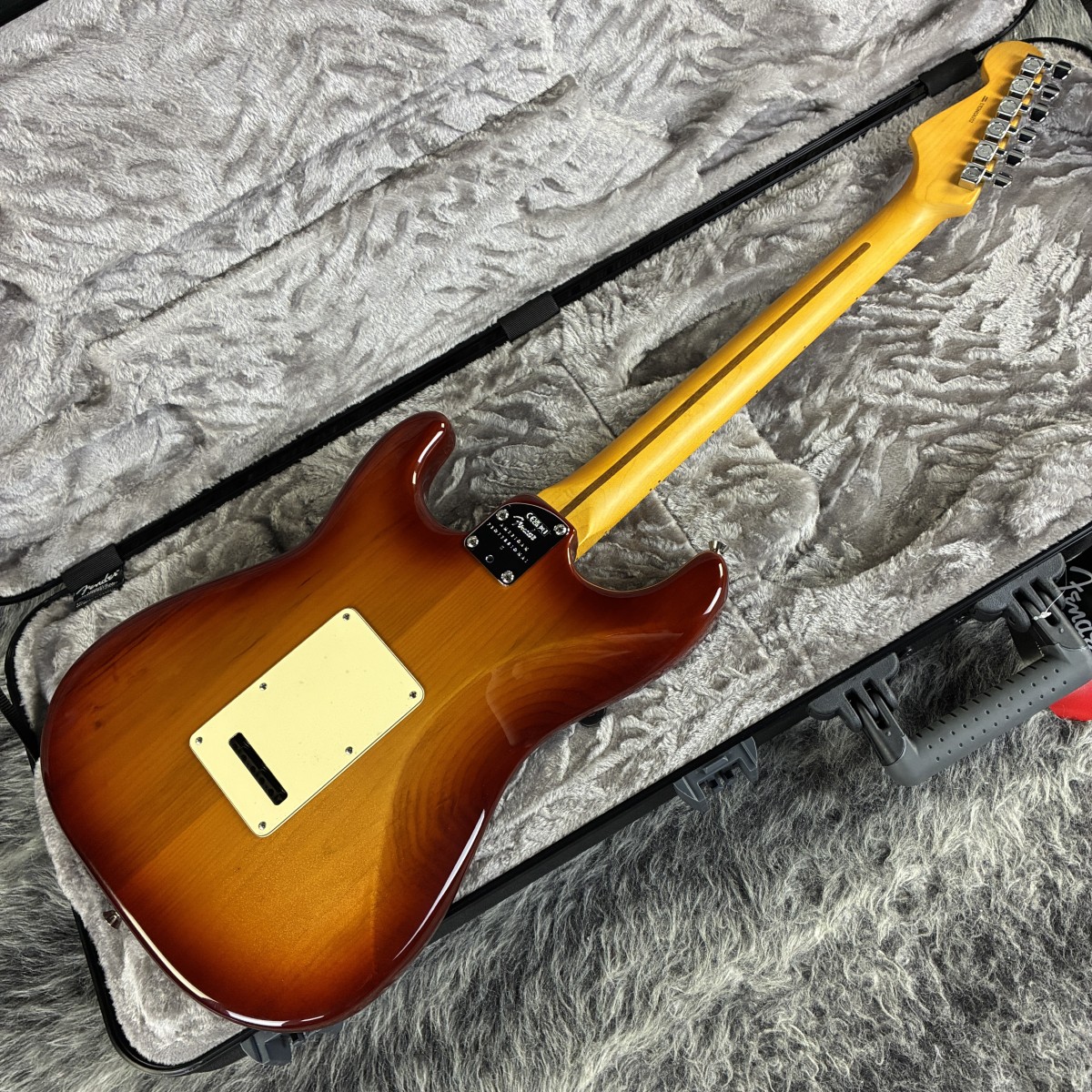 American Professional II Stratocaster HSS Sienna Sunburst Fender