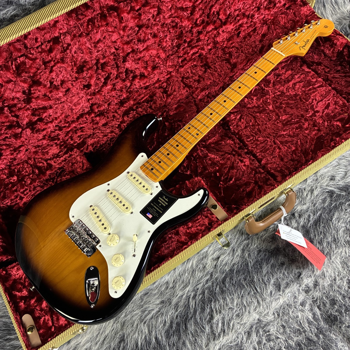 American Vintage II 1957 Stratocaster 2-Color Sunburst Fender