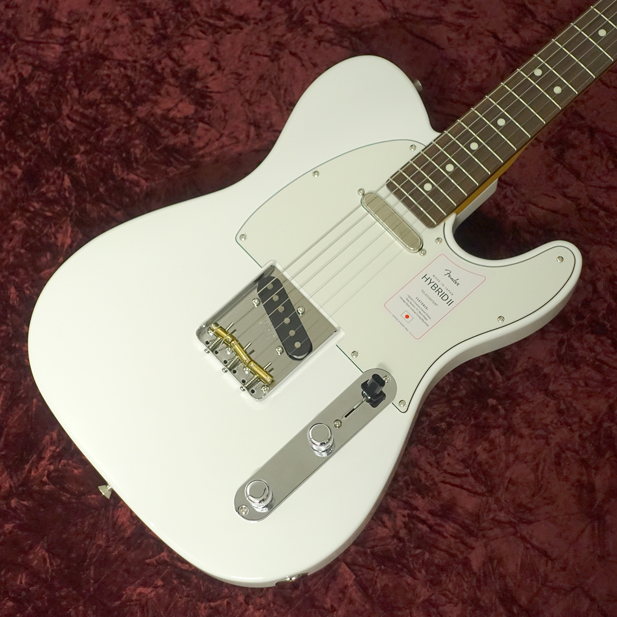 Made in Japan Hybrid II Telecaster Arctic White Fender