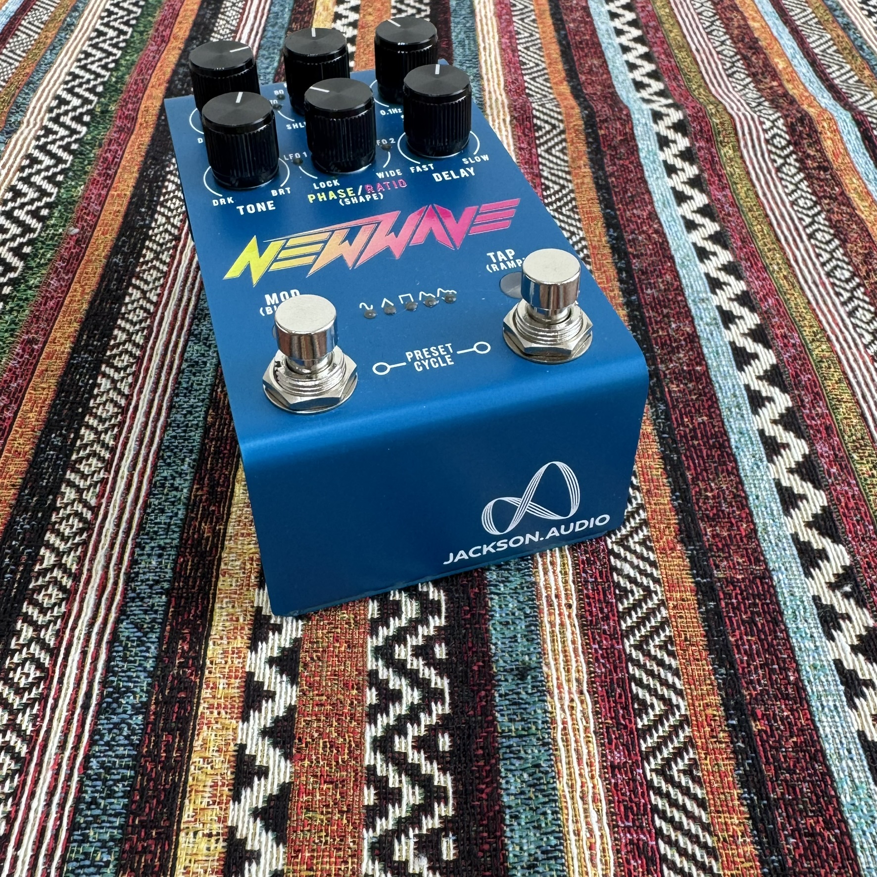 NEW WAVE JACKSON.AUDIO ギター用エフェクター コーラス 商品詳細