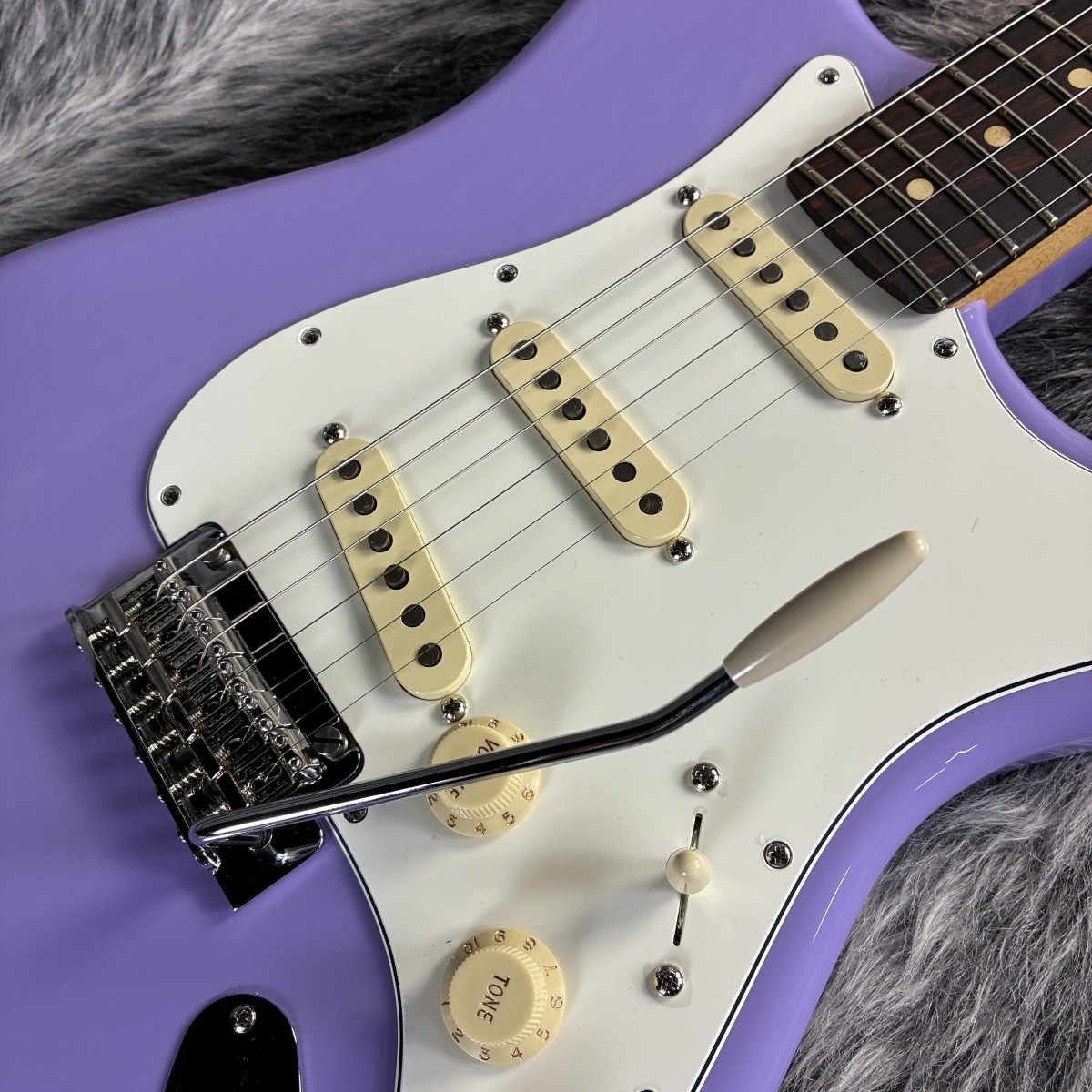 Limited Edition Player II Stratocaster Lavender Haze Fender
