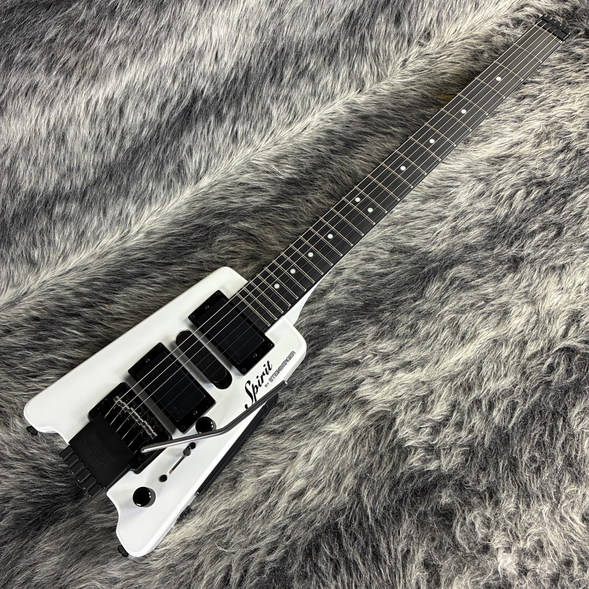 Spirit GT-Pro Deluxe HSH White Steinberger エレクトリックギター