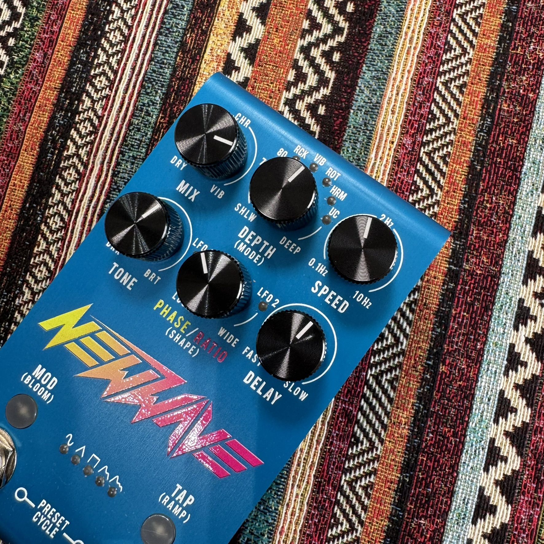 ジャンク品 ジャクソンオーディオ NEW WAVE ギターコーラスエフェクター NEW WAVE JACKSON.AUDIO ギター用エフェクター コーラス 商品詳細