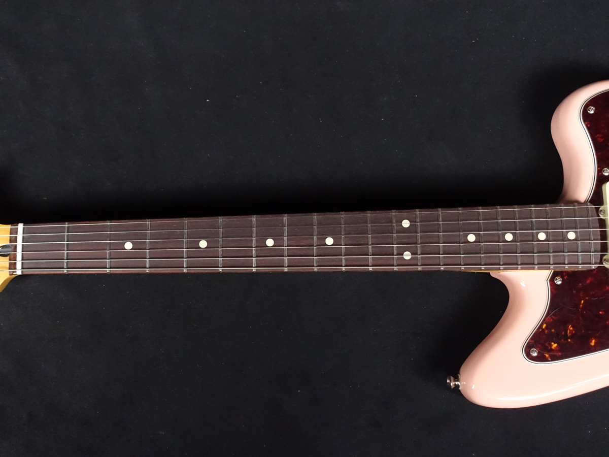 Limited Edition Player II Jazzmaster Shell Pink Fender