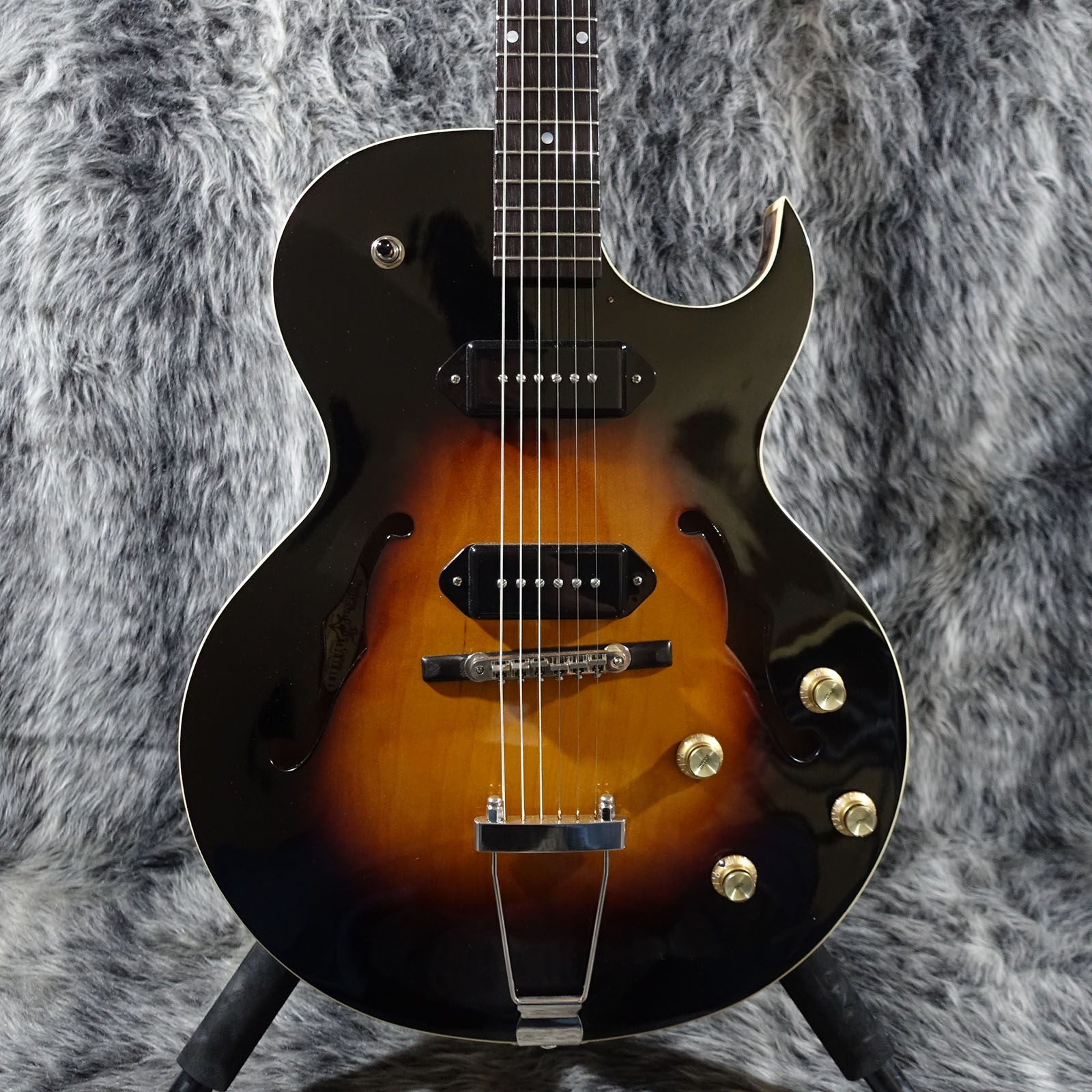 LH-302T-CVS The Loar エレクトリックギター フルアコ 商品詳細