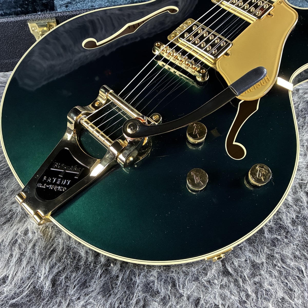 Broadkaster LX Center Block with String-Thru Bigsby and Gold