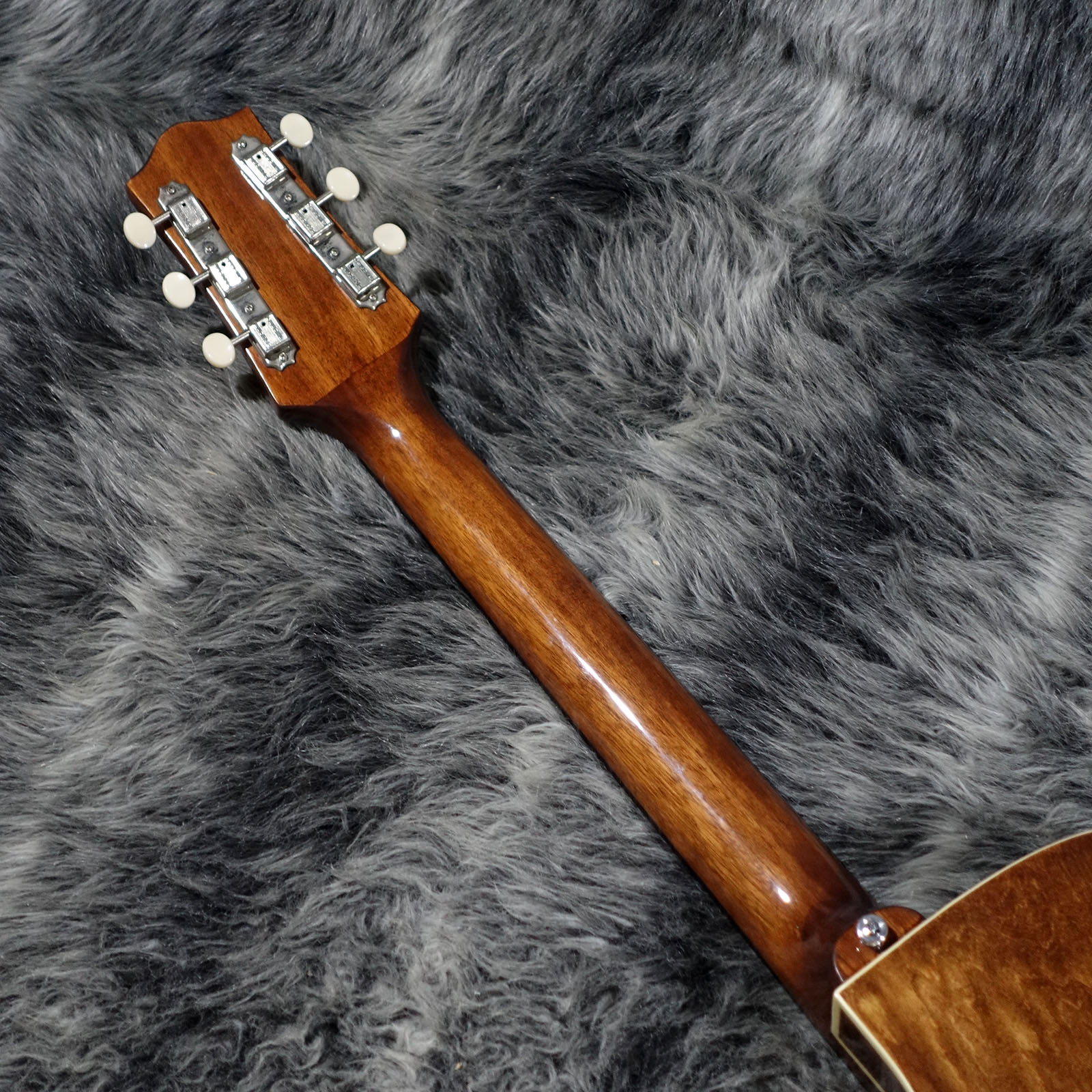 LH-302T-CVS The Loar エレクトリックギター フルアコ 商品詳細